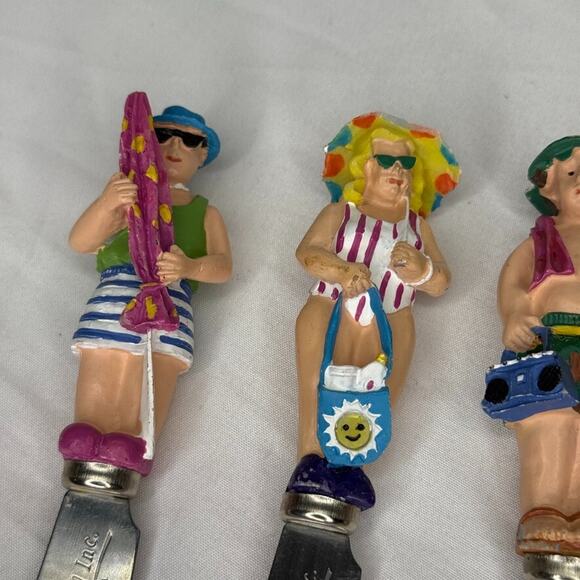 Cardinal Inc Beach Lady Cheese Spreaders Set of 4 Summer Picnic Charcuterie - Picture 2 of 5